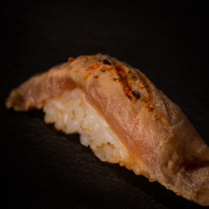 NIGIRI TONNO SCOTTATO